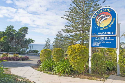 Beachside Holiday Apartments - Dentist Find 1