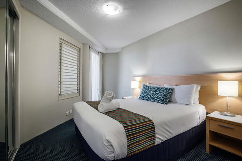 Beachside Mooloolaba Apartment With A View! - Dentist Find 3