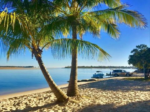 Beautiful North Facing River Views At Noosaville - Unit 4 Riverside 235 Gympie Tce - Dentists Australia 3