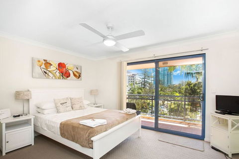 Bella Mare Beachside Apartments - Dentist Find 3