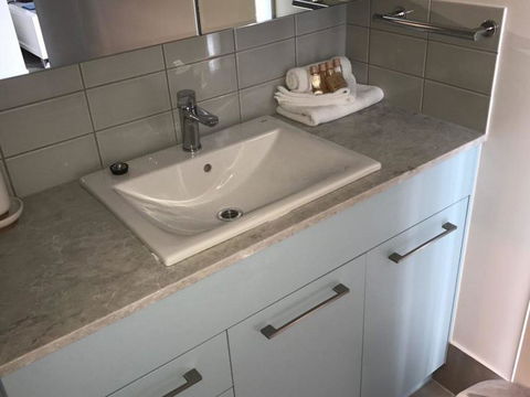 Bella On Boreen - Dentist Find 1