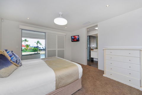Belle Of Broadbeach - Dentist Search 1