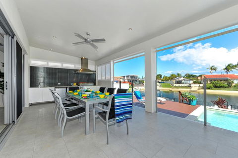 Belle Of Broadbeach - Dentist Search 2
