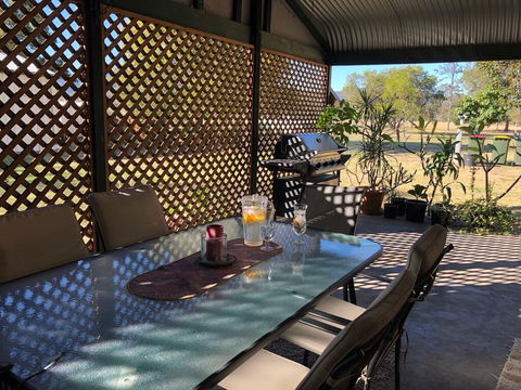 Bellmeadow Homestead - Historic Getaway - Dentist Find 1