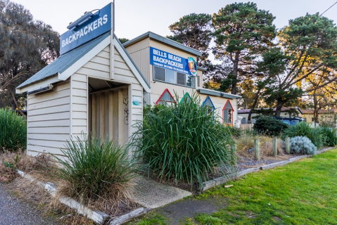 Bells Beach Backpackers - Dentist Search 3