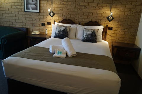 Belltower Motor Inn - Dentist Find 2