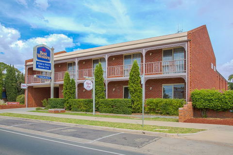 BEST WESTERN Burke And Wills Motor Inn - Dentist Find 0
