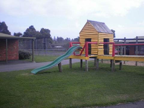 Best Western Colonial Village Motel - Dentists Australia 1