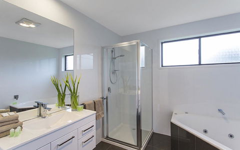 Best Western Colonial Village Motel - Dentists Australia 3