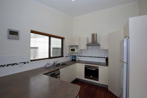 Boronia 2/30 Nettin Circuit - Dentist Search 3