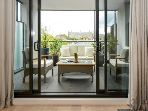 Boutique Stays - The Lincoln, South Yarra Apartment - Dentist Search 0