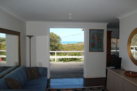 Brandis Beach House - Dentists Australia 1