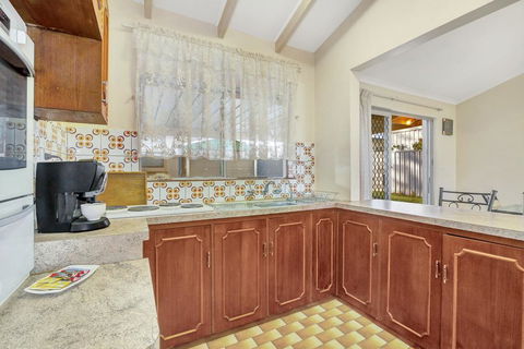 Break Away - Dentists Australia 3