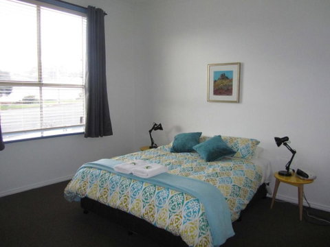 Breakaway Cottage - Dentist Find 2
