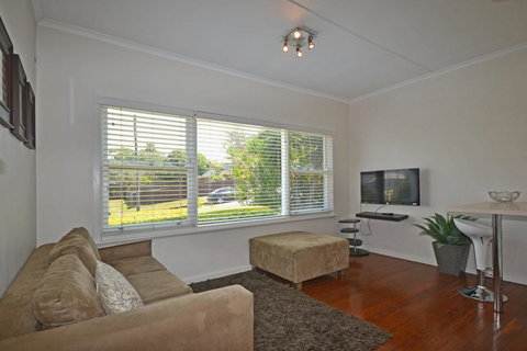 Breakers 1 2 Hill Street - Dentist Search 1