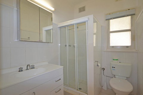 Breakers 1 2 Hill Street - Dentist Search 2