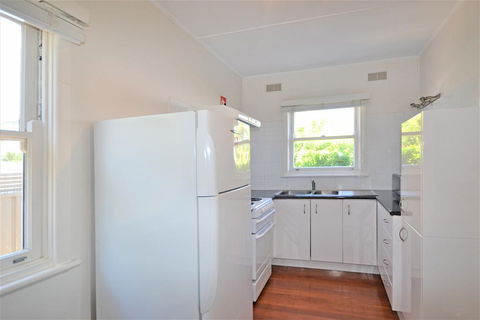 Breakers 5 2 Hill Street - Dentists Australia 3