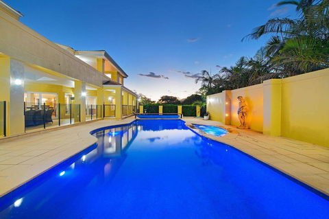 Bridgewings Lighthouse Beach - Dentists Australia 0