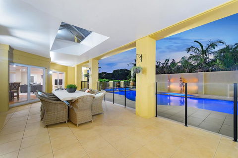 Bridgewings Lighthouse Beach - Dentists Australia 2