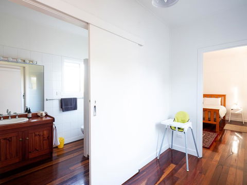 Bridle Guesthouse - Dentists Australia 3