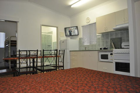 BIG4 MacDonnell Range Holiday Park - Dentist Find 1
