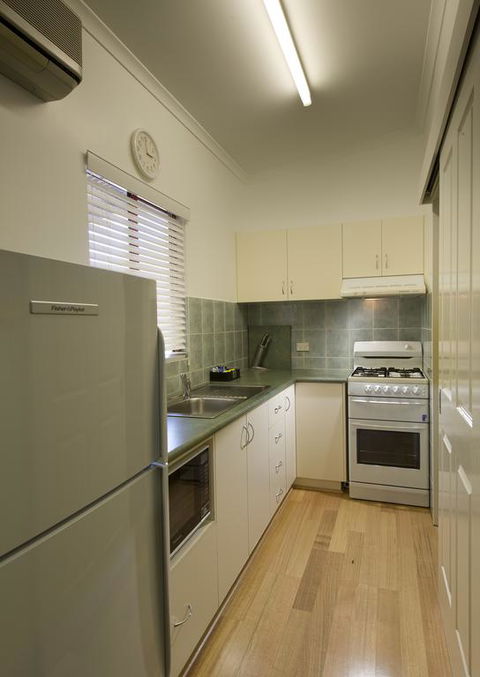 BIG4 MacDonnell Range Holiday Park - Dentist Find 3