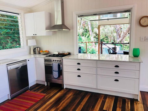 Billa Bush Cottage - Dentist Find 2