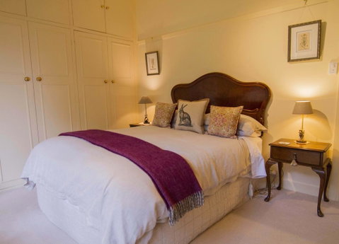 Billy Buttons Bed And Breakfast - Dentist Find 0