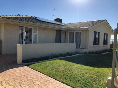 Blue Bay Beach Getaway - Dentist Find 2
