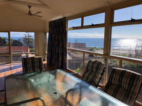 Blue Bay Beach Getaway - Dentist Find 0