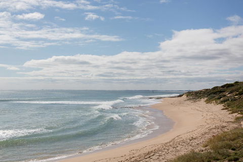 Blue Bay Beach Stay - Mandurah - Dentist Find 2