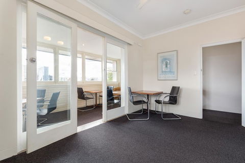 Blue Gum Hotel - Dentist Find 3