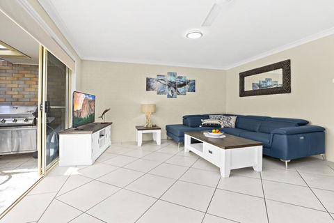 Blue Haze 3 - Sawtell, NSW - Dentist Find 1