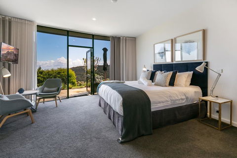 Blue Range Estate Villas - Dentists Australia 1