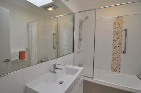 Bluedock Apartments - Dentist Find 1