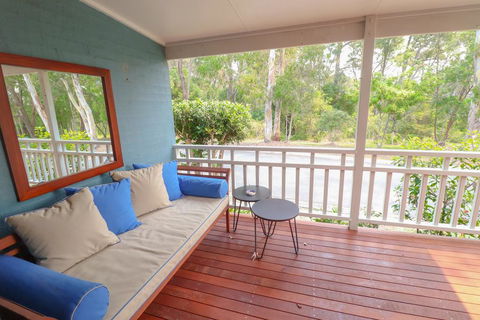 Bluewater Executive Villa In Raffertys Resort - Dentists Australia 3