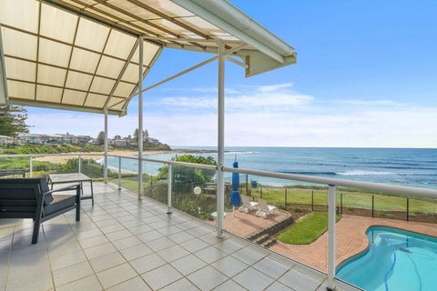 Blueys On The Bay- Blue Bay - Dentist Find 1