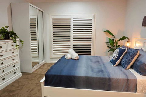 Broadbeach Waters Home With Private Pool - Dentist Search 1