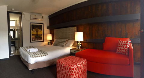 Brougham Arms Hotel - Dentists Australia 1