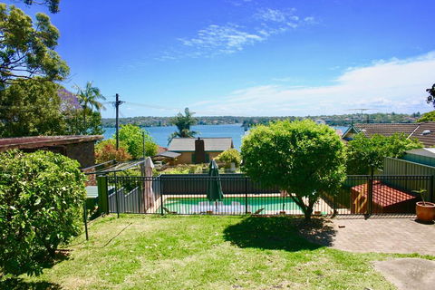 Bundeena Base Holiday Home - Dentist Find 0