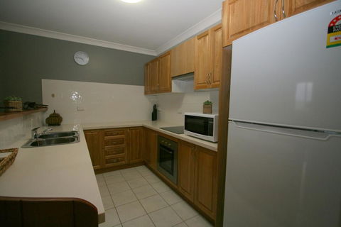 Burramys 4/1 Kirwan Close - Dentist Search 3