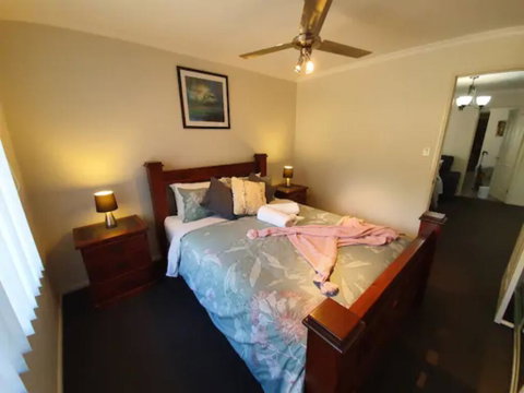 Burrum Paradsie Luxury Home - Dentist Find 3
