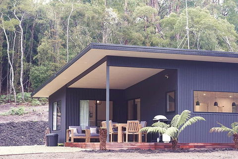 Bush & Beach Family Retreat - Dentists Australia 1