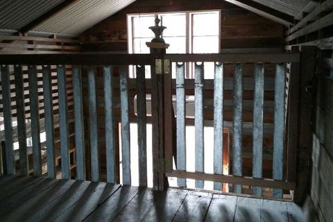 BYRON BAY'S HISTORIC BARNSTAY! - Dentist Find 3