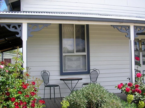 C & A's Cottage - Dentist Find 2