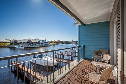 C Mandurah Resort & Serviced Apartments - Dentist Find 1