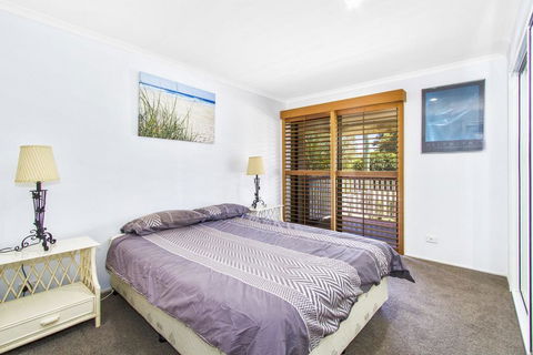 CABARITA BEACH BLISS - HOLIDAY HOME ON THE LAKE - Dentist Search 2