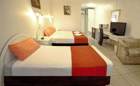 Calico Court Motel - Dentist Find 1