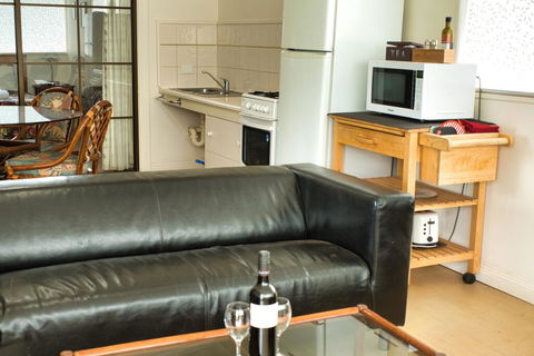 Cape Jervis Accommodation & Caravan Park - Dentist Search 3