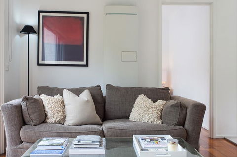 Capella Villa No. 3 - Luxurious Beachside Style - Dentist Search 2